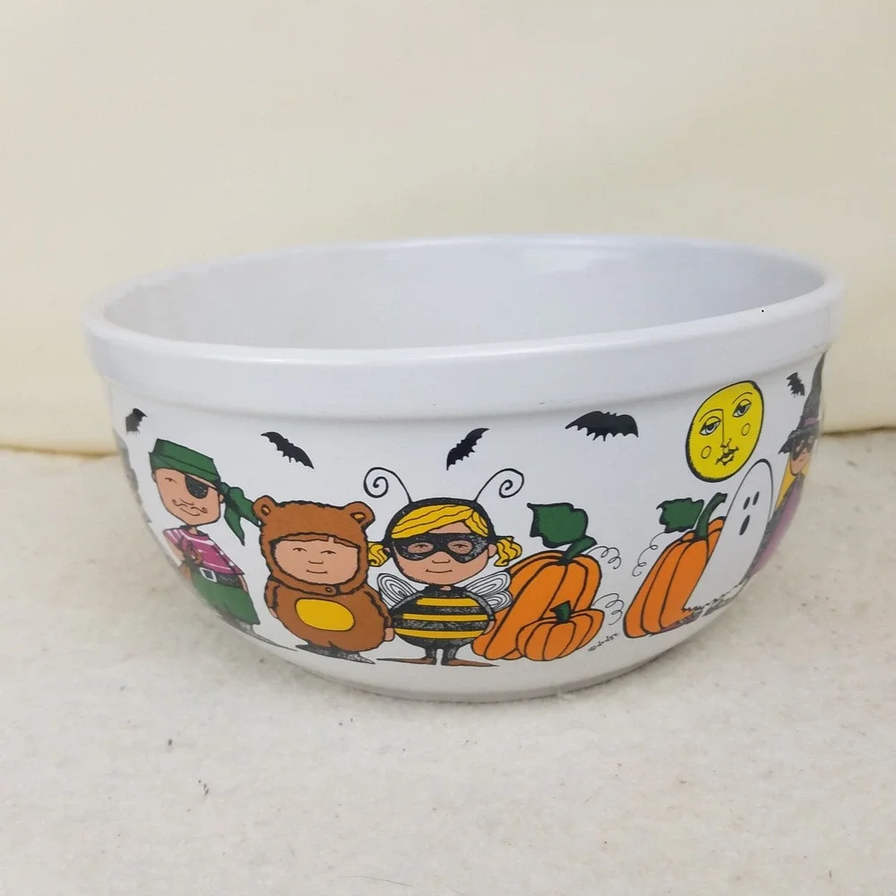 Vintage Halloween Bowl‎ Ceramic Kids in Costume Party Decor Collectible